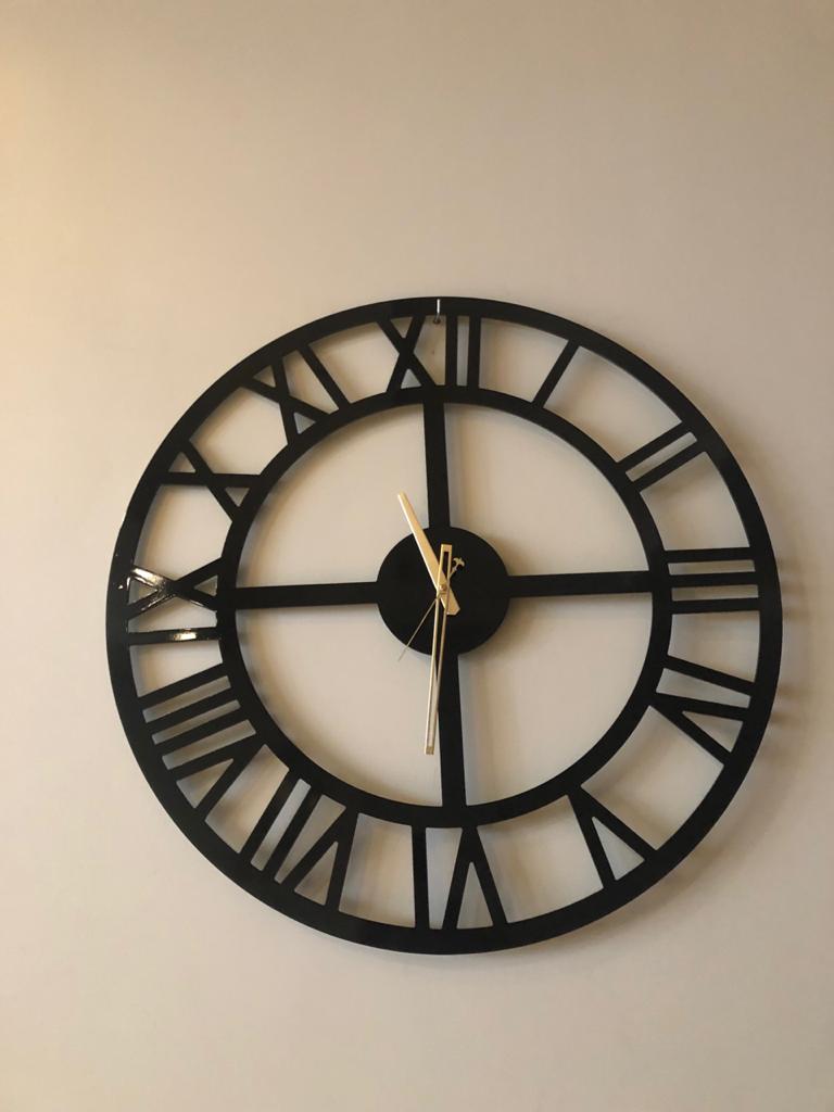 Gold won an oval platter - La Joie